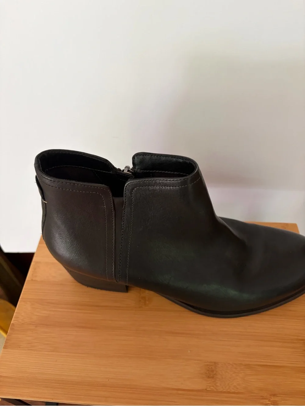 Clarks Maypearl Ramie Black Leather Ankle Booties Low Block Heel Size Zips 8.5M